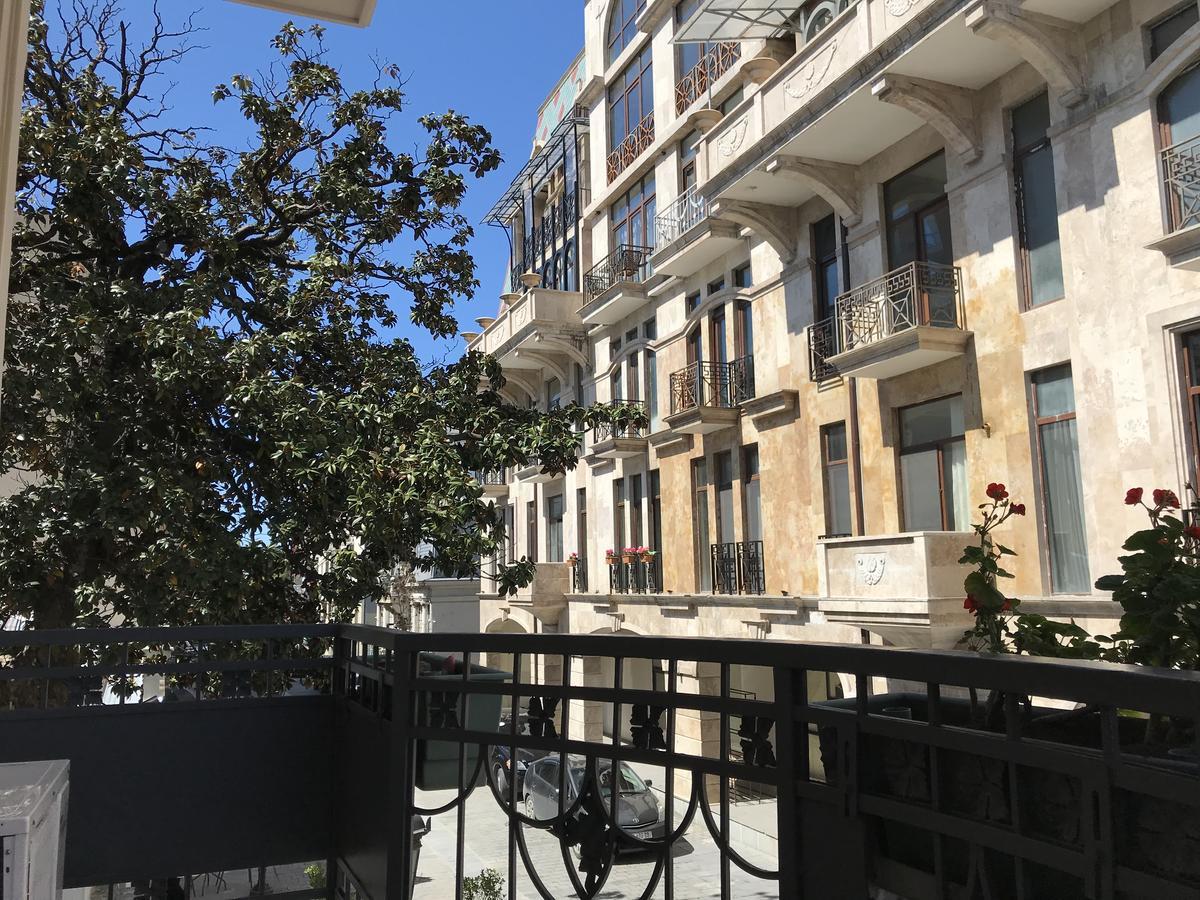 Cozy Studio On Europe Square Batumi Luaran gambar